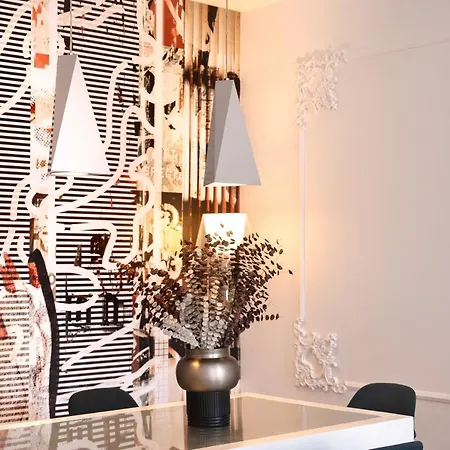 Historical Penthouse At Cardosas Block * Oporto