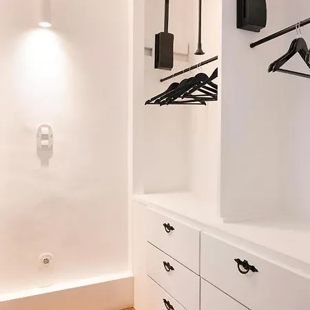 Apartment Historical Penthouse At Cardosas Block *