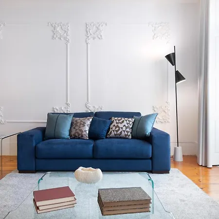 Apartment Historical Penthouse At Cardosas Block Porto