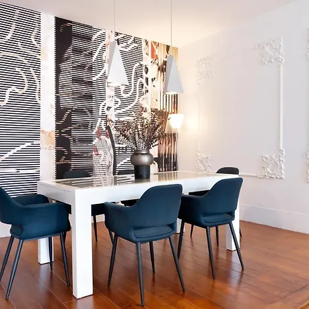 Apartment Historical Penthouse At Cardosas Block Porto