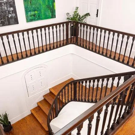 Historical Penthouse At Cardosas Block شقة بورتو