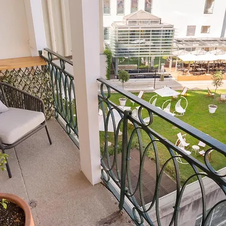 Historical Penthouse At Cardosas Block شقة *