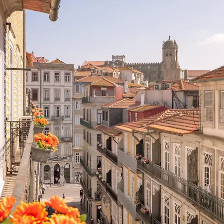 Historical Penthouse At Cardosas Block