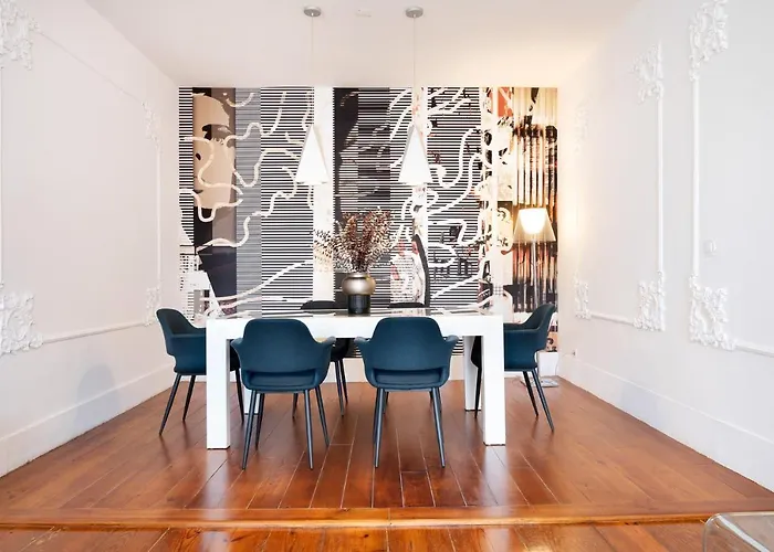 Historical Penthouse At Cardosas Block *