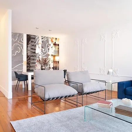 Historical Penthouse At Cardosas Block Porto