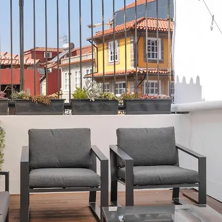 Historical Penthouse At Cardosas Block *