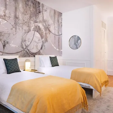 Historical Penthouse At Cardosas Block