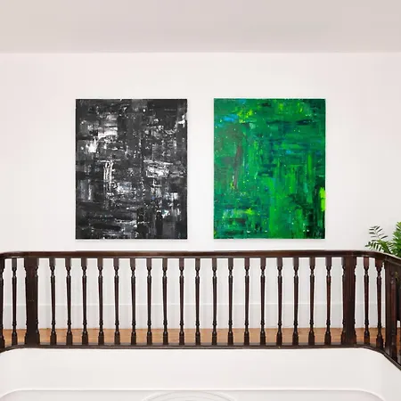 Daire Historical Penthouse At Cardosas Block